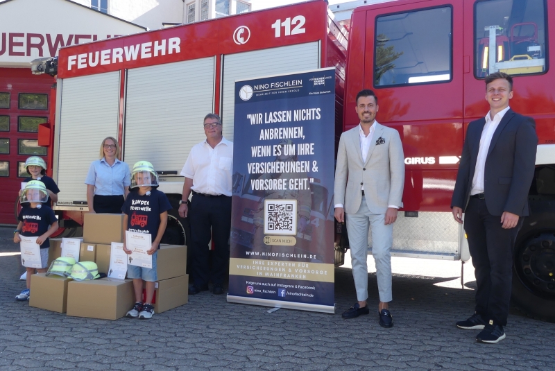 Kinderfeuerwehren nehme Spende entgegen