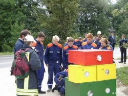 2001-09-22: Jugendfeuerwehr im Wettbewerb