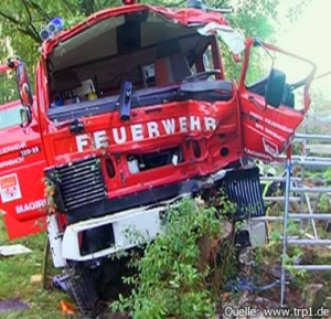 Erneut tödlicher Unfall mit Feuerwehr-Einsatzfahrzeug in Bayern